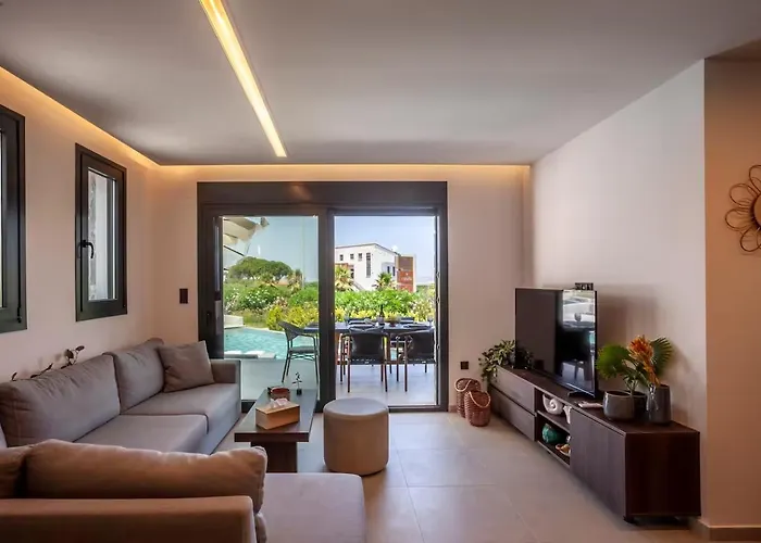 La Penny Luxe Pefkochori